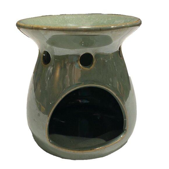 Elegant Expressions by Hosley's Green Ceramic Oil Warmer Diffuser - Picture 1 of 6